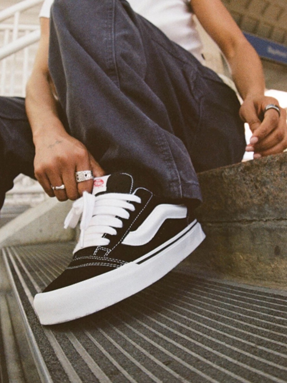 Vans Unisex Knu Skool Shoe